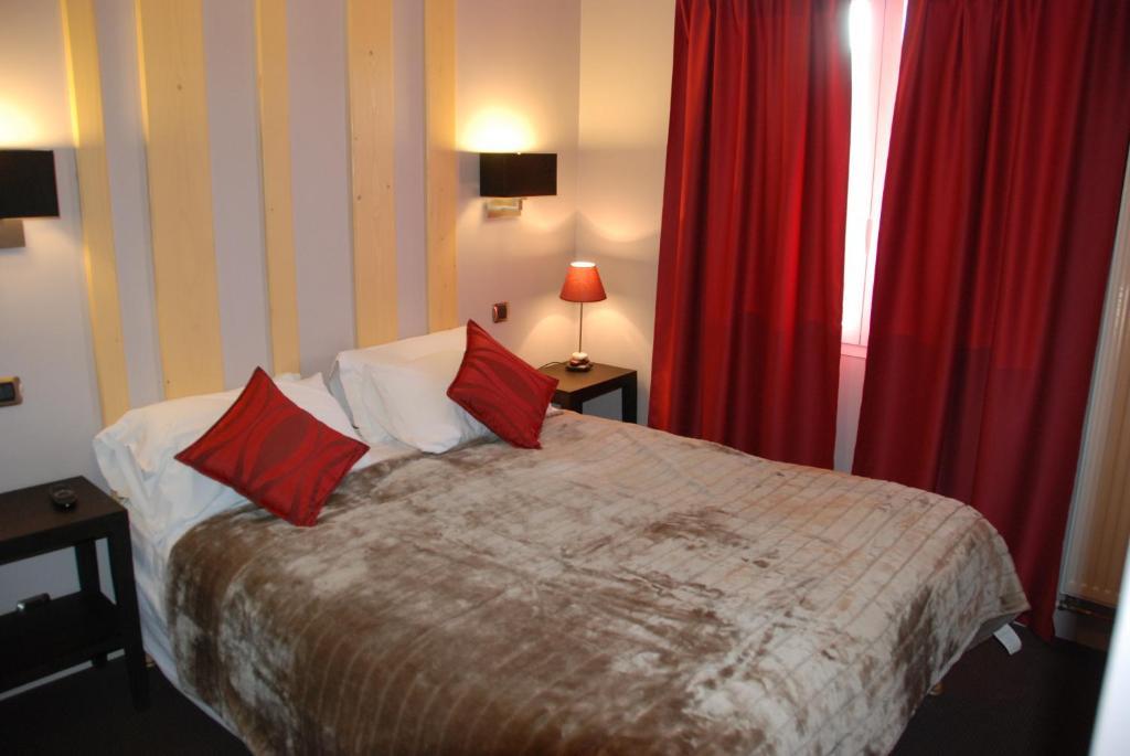 Hotel Corrieu La Llagonne Pokój zdjęcie