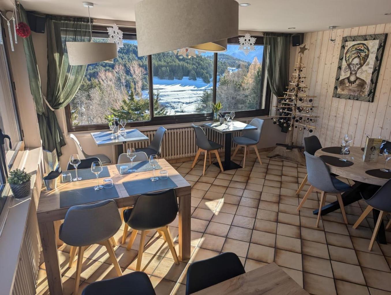 Hotel Corrieu La Llagonne Zewnętrze zdjęcie