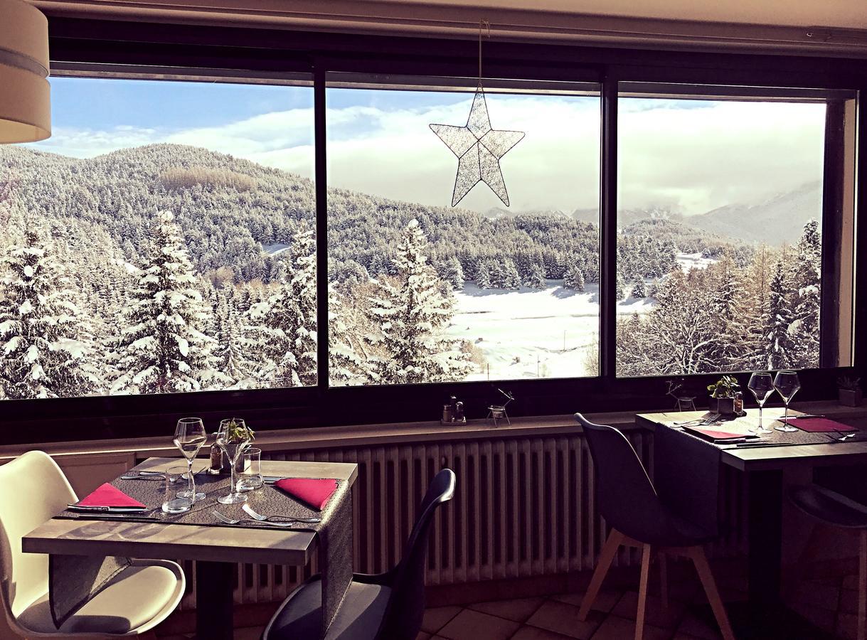 Hotel Corrieu La Llagonne Zewnętrze zdjęcie
