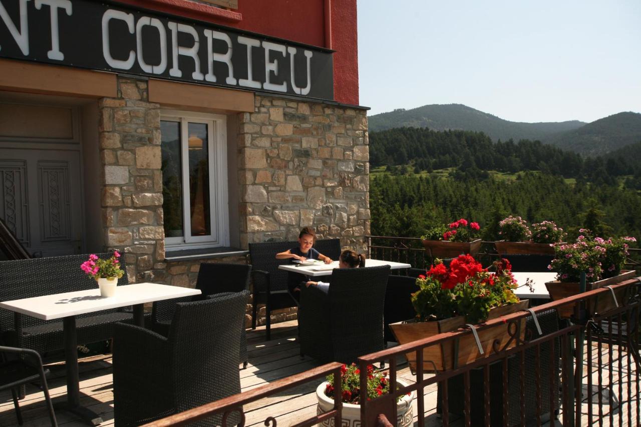 Hotel Corrieu La Llagonne Zewnętrze zdjęcie