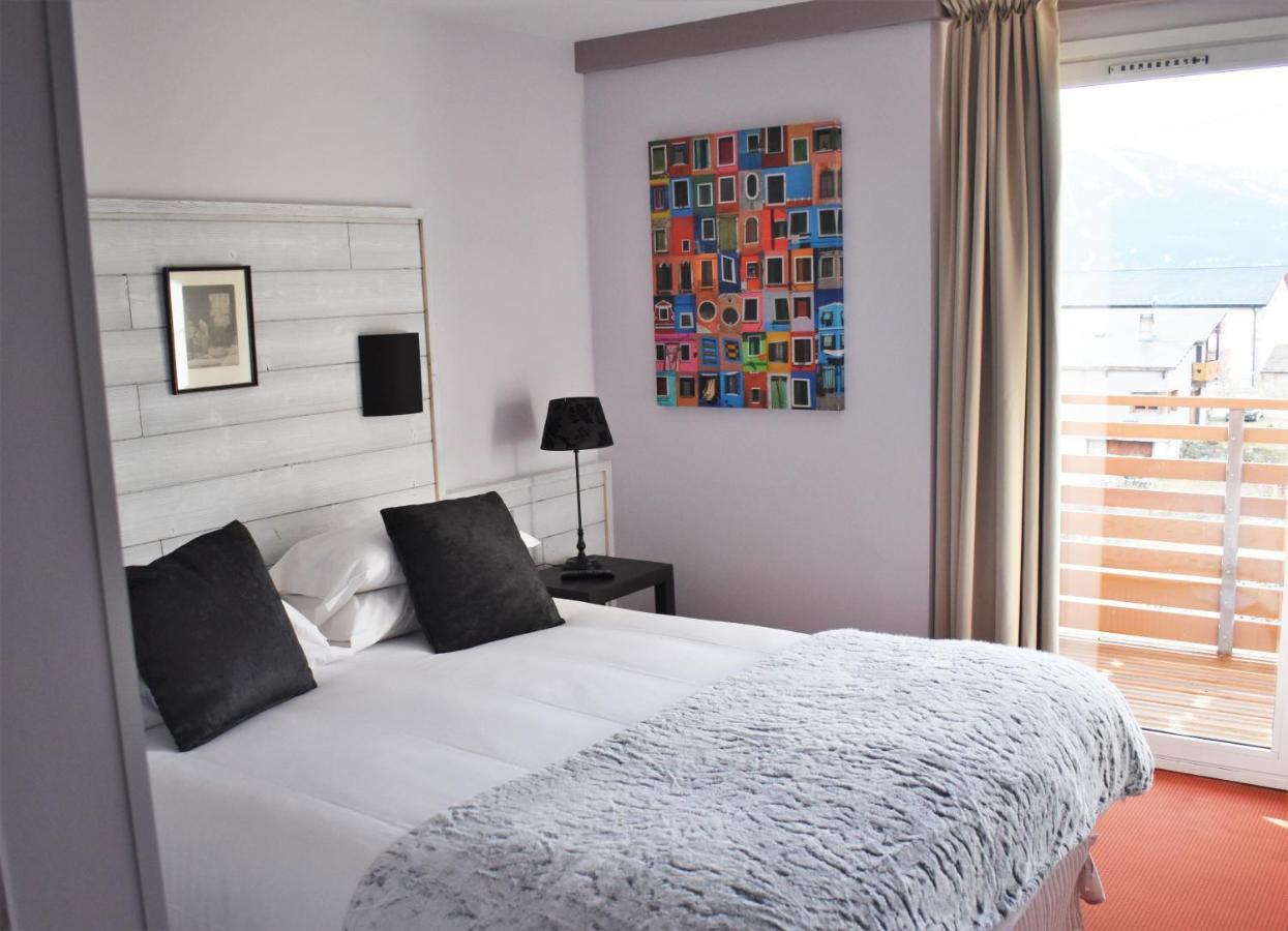 Hotel Corrieu La Llagonne Zewnętrze zdjęcie