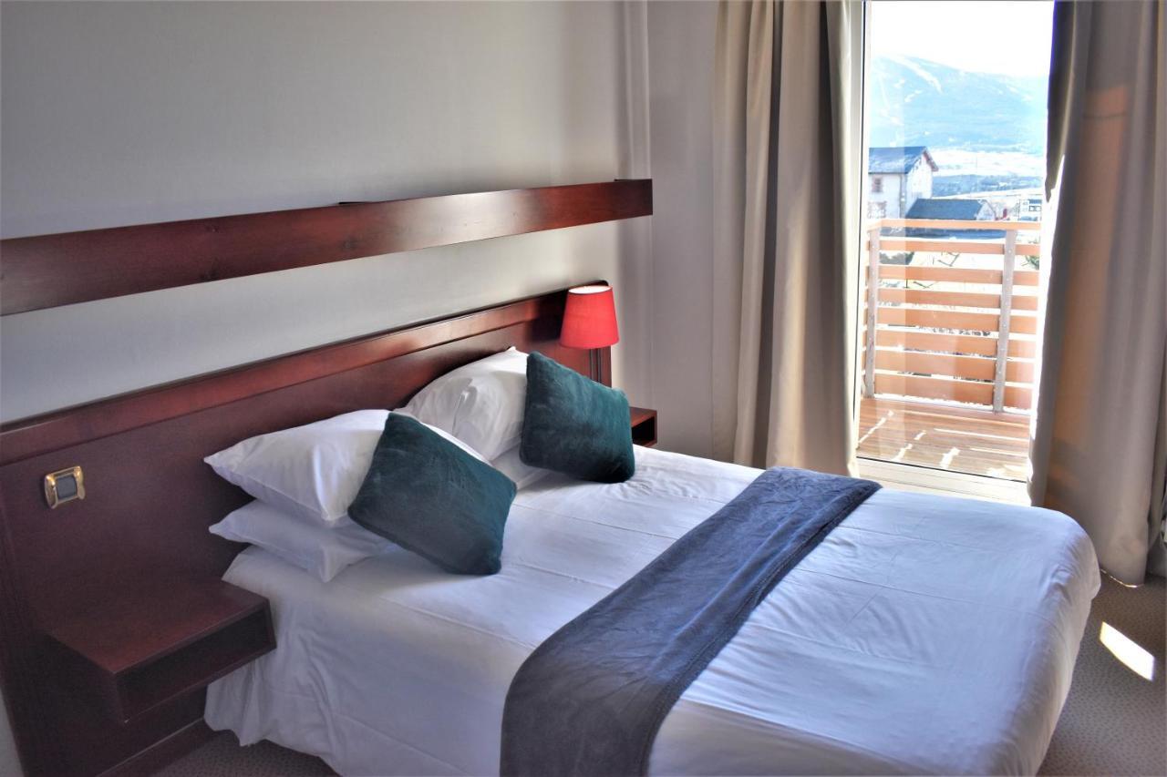 Hotel Corrieu La Llagonne Zewnętrze zdjęcie