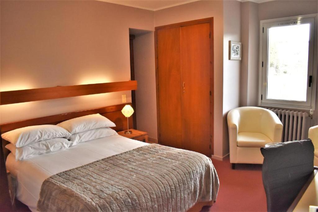 Hotel Corrieu La Llagonne Zewnętrze zdjęcie
